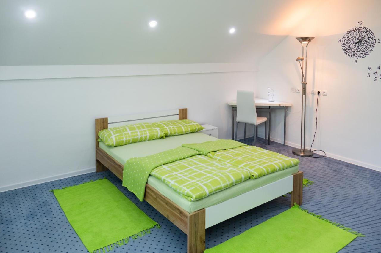 Modrin Apartments 卡姆尼克 外观 照片